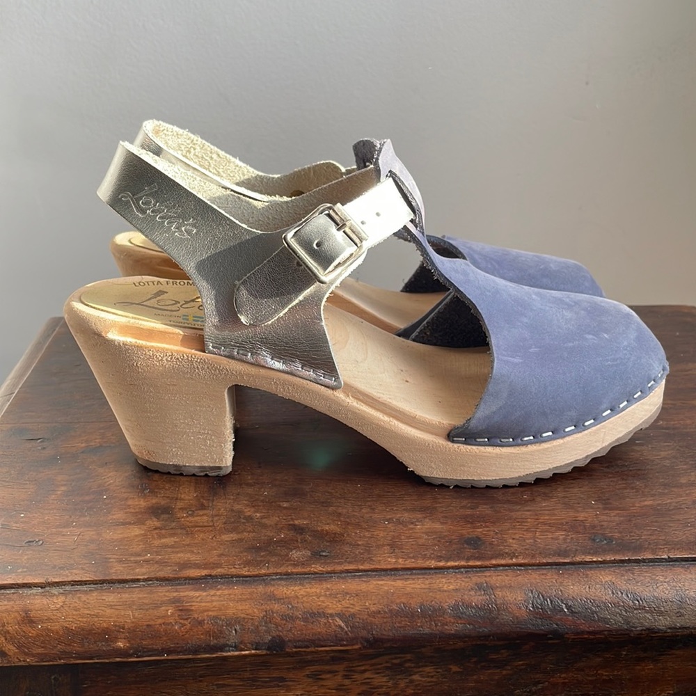 Lotta’s Wood Clogs, Blue and Silver Leather, size 38, 2.5 inch Heel